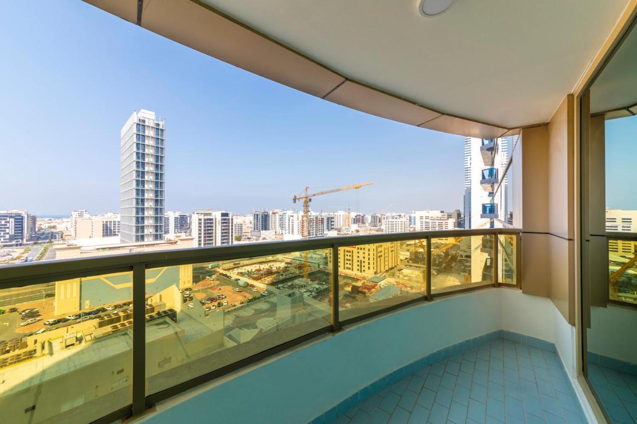 Апартаменти Maison Privee - Millennium Executive Tower Дубай Екстер'єр фото
