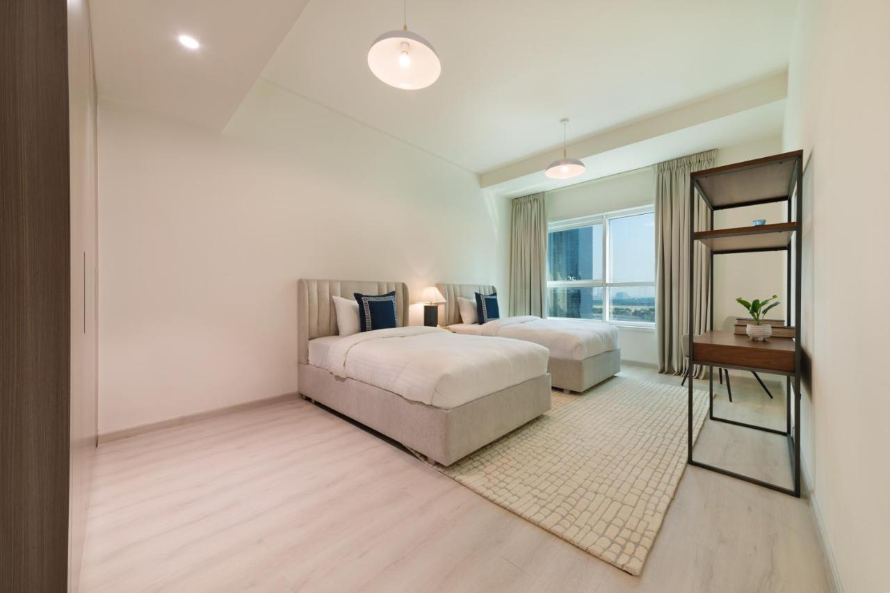 Апартаменти Maison Privee - Millennium Executive Tower Дубай Екстер'єр фото
